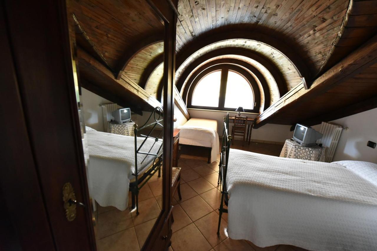Agriturismo La Ca 'D Majin Poirino المظهر الخارجي الصورة