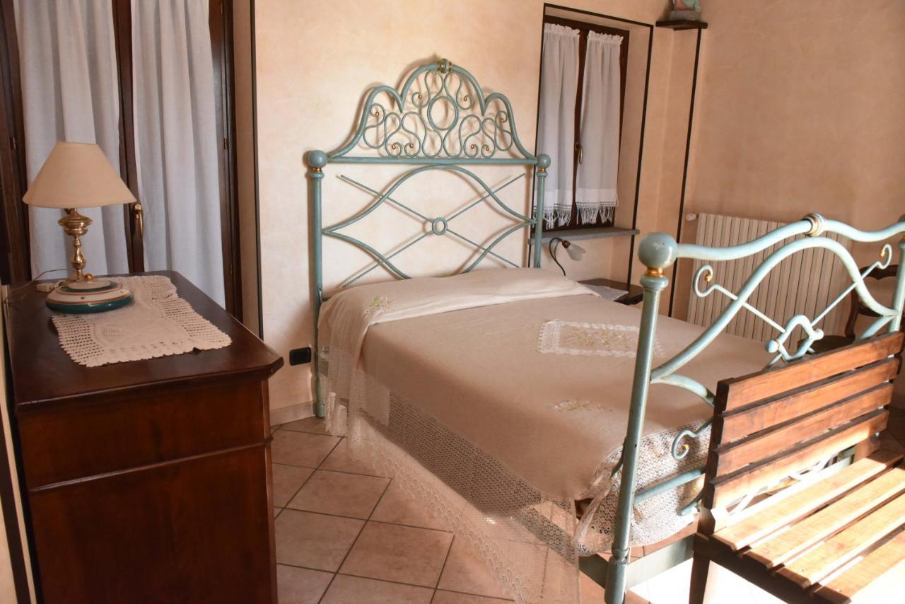 Agriturismo La Ca 'D Majin Poirino المظهر الخارجي الصورة